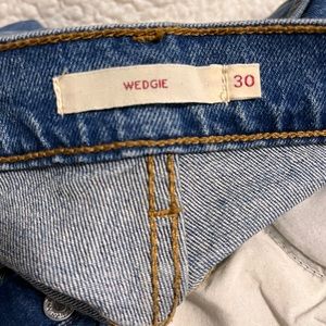 Levi’s Wedgie Fit size 30